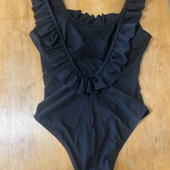 SUGAR COAST by Lolli Swim black Ruffle Scoop Back Swimsuit One Piece size M - Picture 5 of 9
